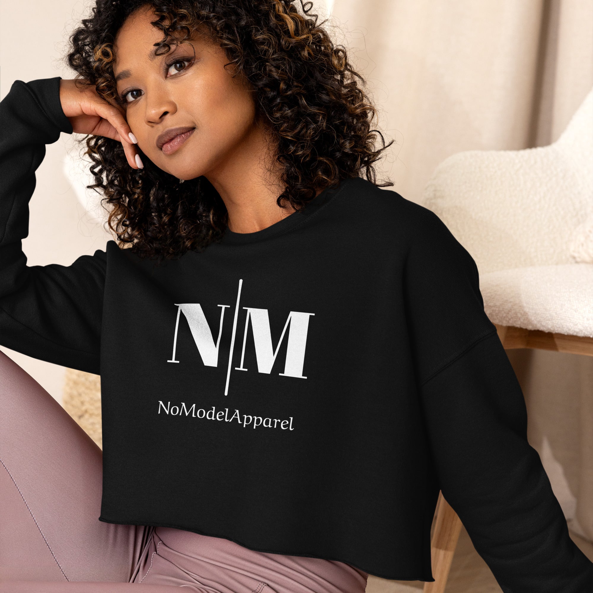 NoModel "Exchange" Crop Sweatshirt